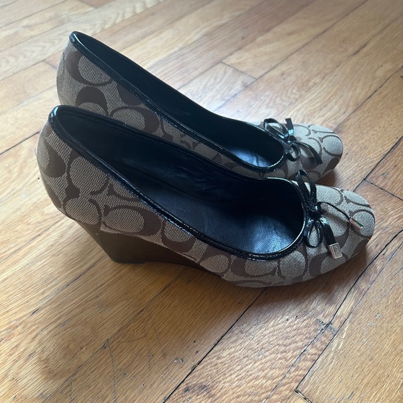 Coach Shoes - Coach Signature Bow Wedges Size 8